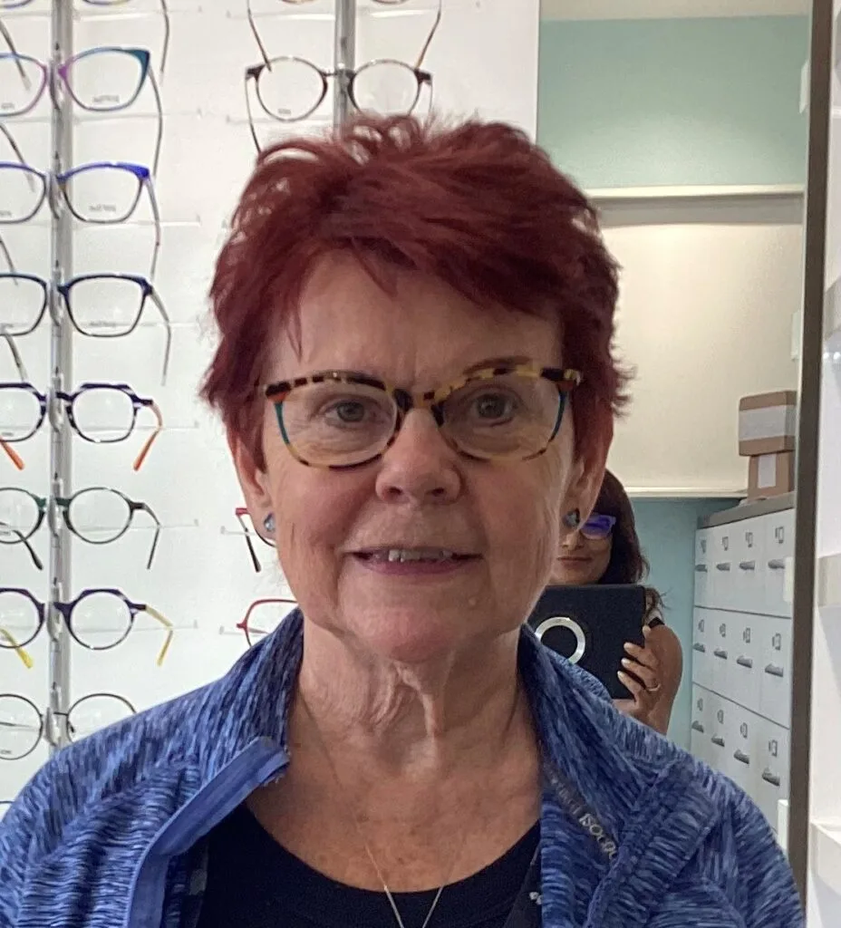 Happy Eyewise patient wearing glasses, photo 15