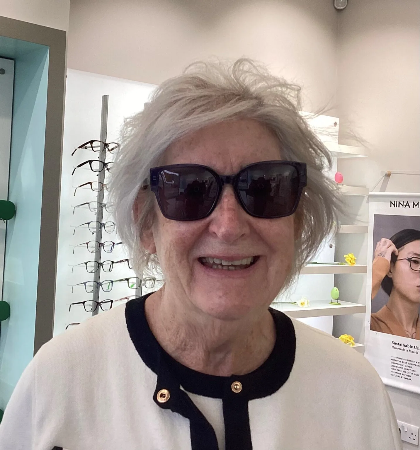 Happy Eyewise patient wearing glasses, photo 6